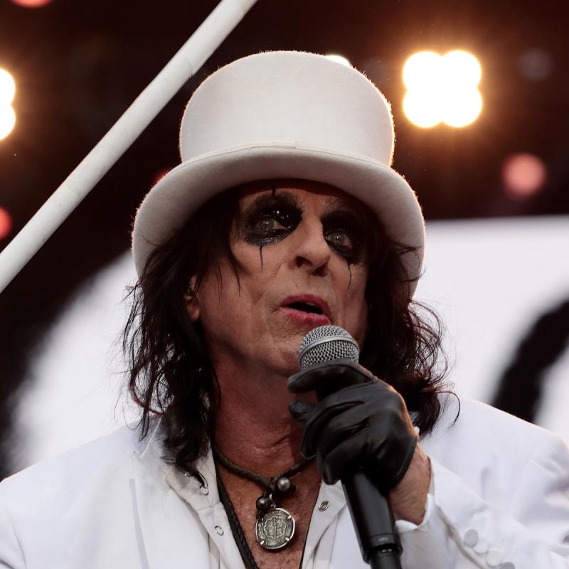 Alice Cooper, From Ghoul-Rock to 'Golf Monster' | Fresh Air